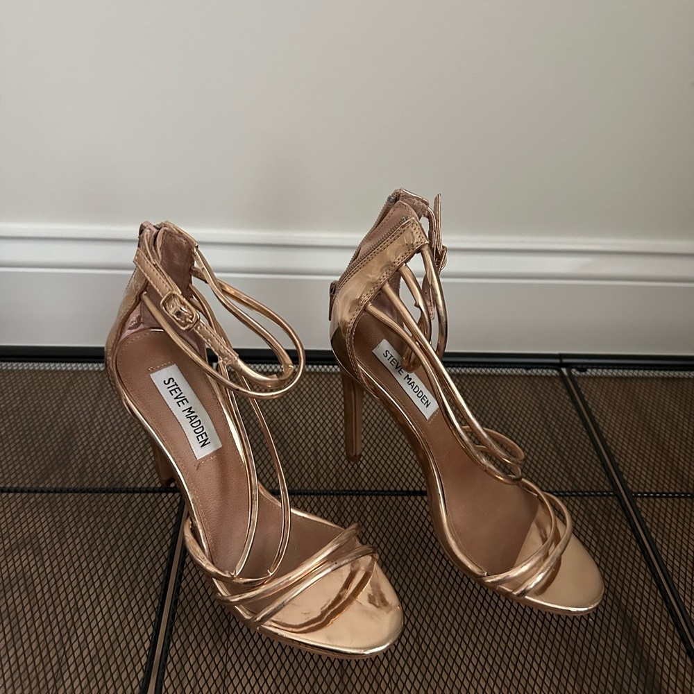 Rose Gold Steve Madden heels 6M
